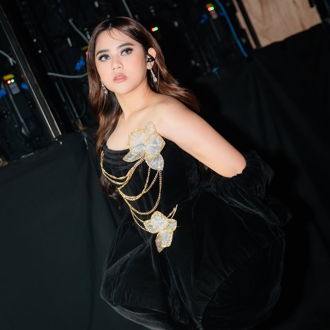 Dokumentasi live performance